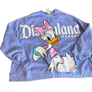 2024 Disneyland Purple Daisy Duck Crewneck Sweater XL nwot